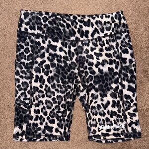 Black and White Leopard Print Women Shorts